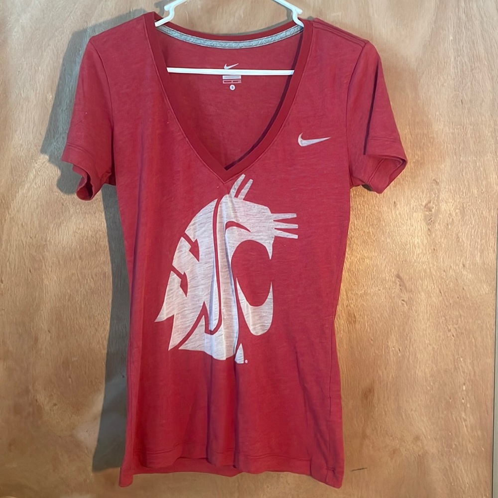 Women’s size small Nike WSU T-shirt
